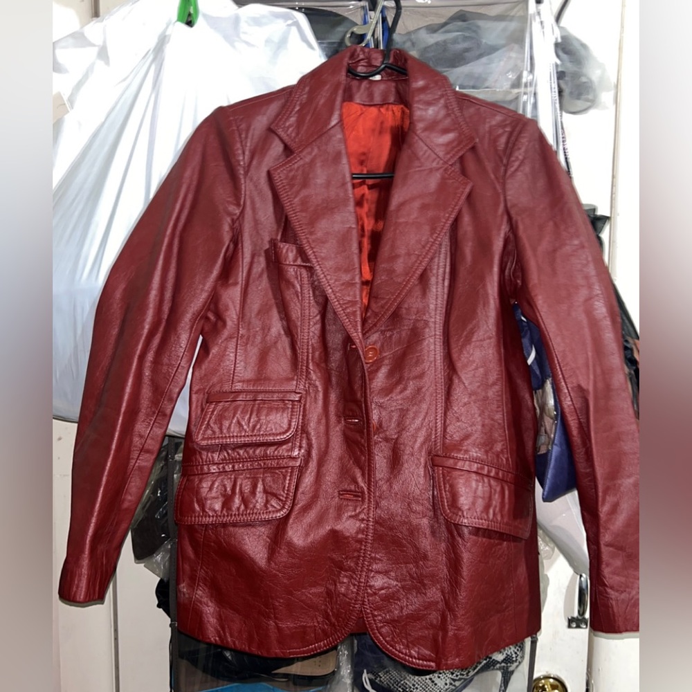 ❗️SOLD❗️Burgundy red blazer jacket